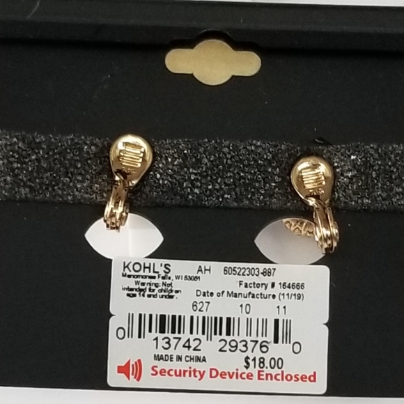 Dana Buchman Easy Comfort Clip Earings! - Picture 3 of 4